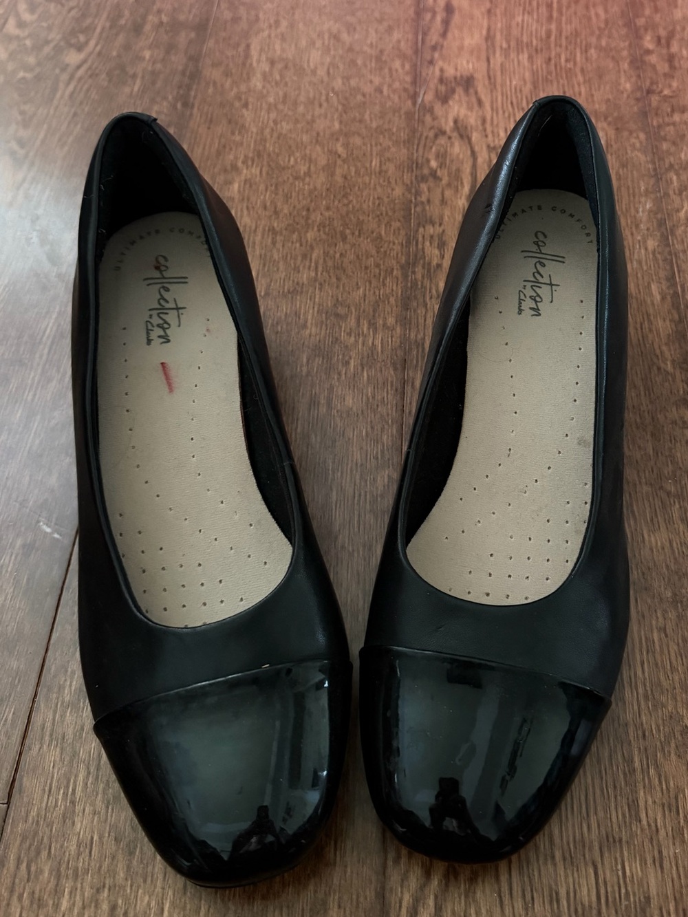 Clarks Black Patent Cap-Toe Women's Flats